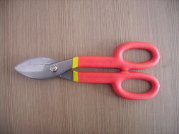 鐵皮剪在公共航空運(yùn)輸中的應(yīng)用——以張家港市青青五金工具廠為例